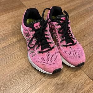 Nike Shoes | Nike Air Zoom Pegasus 32  / sz 8.5 Us | Color: Pink/Yellow